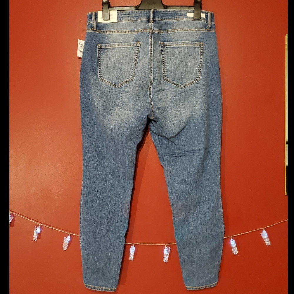 Plus Skinny Ripped Jean - Picture 2 of 2